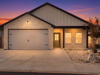 1012 Creswell Ln