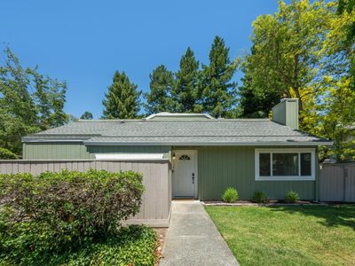 734 Racquet Club Circle
