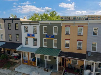 3819 Roland Ave