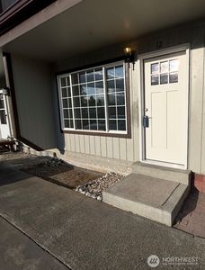 3333 Redwood Avenue #12