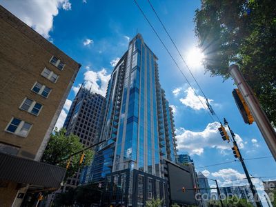 333 W Trade St Unit 2005