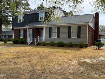 907 Chestnut Dr