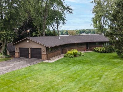 10226 Tomkinson Dr