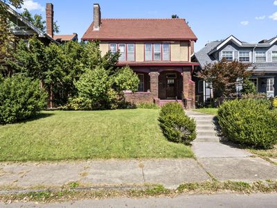 1834 Franklin Ave