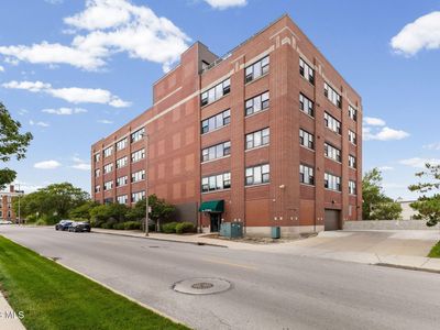 110 Ottawa St APT 2E