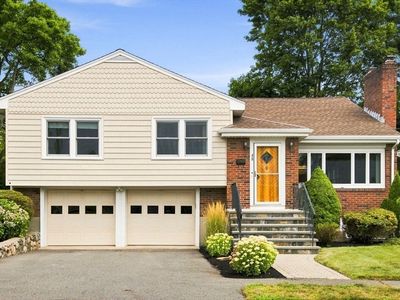 48 Auburndale Rd