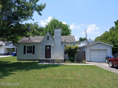 955 Poplar St