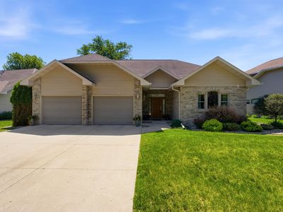 935 Brighton Dr