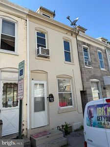 354 Linden St