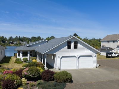 595 Blue Wing Loop SE