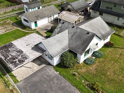 832 Alexander Street