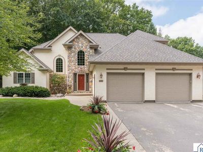 121 Bartholomew Ln
