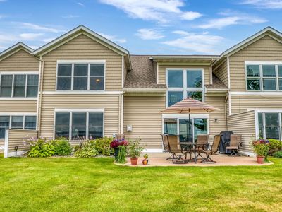 4524 Birchmont Dr NE UNIT 9