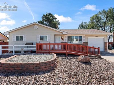 1605 Dixon Dr