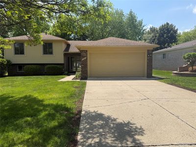 45429 Brunswick Dr