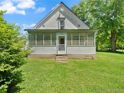 186 S Fredericksburg Depauw Road