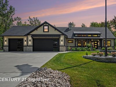 3568 E Douglas Dr
