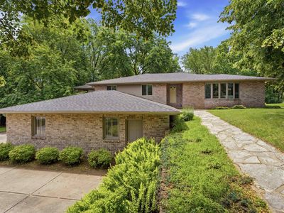2581 White Pine Rd