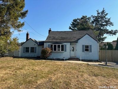 Property at 37 Gladstone Avenue, West Islip, NY