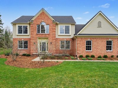 3891 Warren Ct