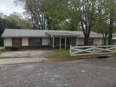 104 Bryant Dr
