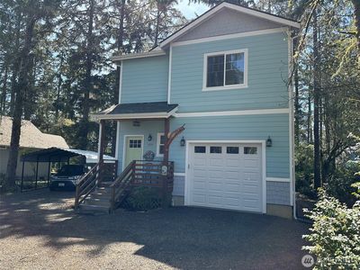 929 Discovery Avenue SE