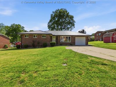 305 Caroline Dr