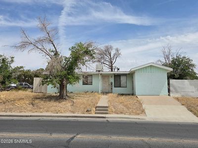 2208 E Idaho Ave