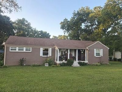 4235 Central Pike
