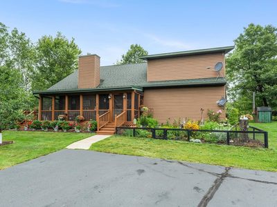 2909 N Pelican Lake Rd