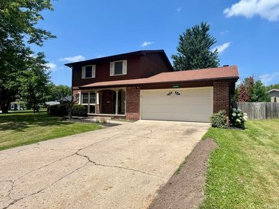 1055 Cherry Ln