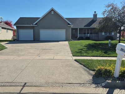 2511 Hickory Cir