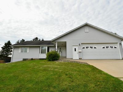 904 Marie Ln