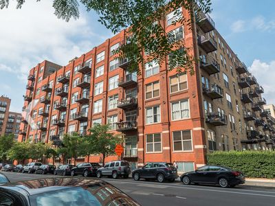 420 S Clinton St APT 401