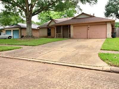 822 Mayweather Ln