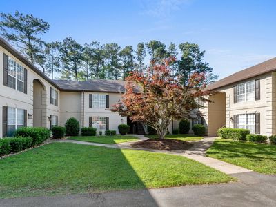 611 Pipers Ln. #611