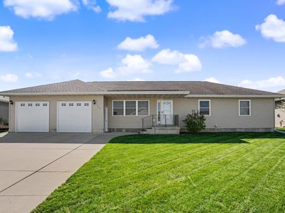 703 Juniper Dr