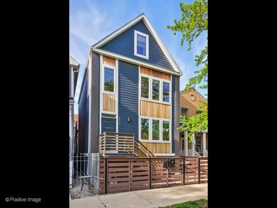 2826 W Fletcher St #2