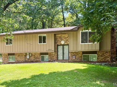 2800 Oakshire Cir