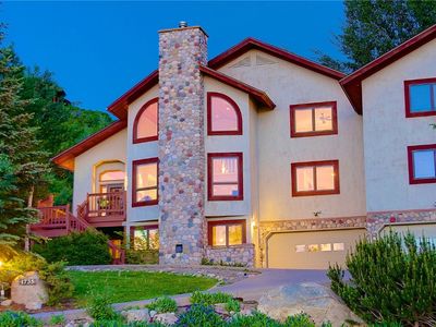 1735 Clubhouse Dr #2