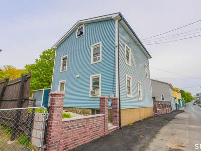 9 Ridge Street