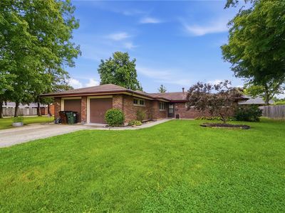 850-854 E Dorothy Ln