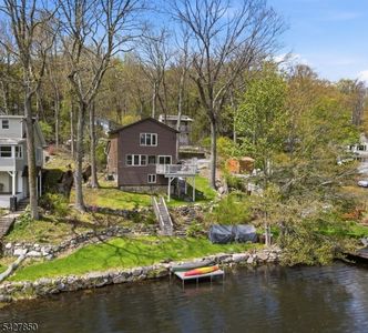51 Goldfinch Ln