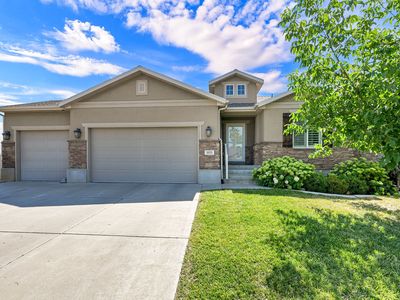 1051 S 1925 W