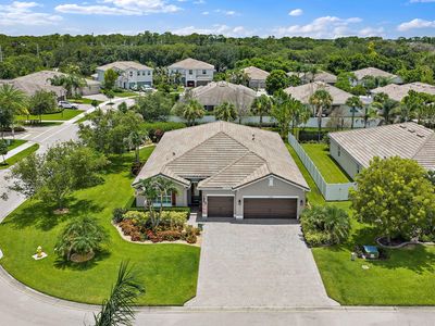 2480 SW BERRY PARK Circle