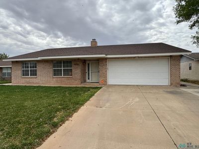 1601 W Bullock Ave