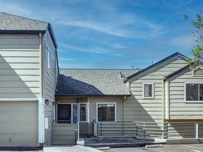 3112 Heather Ridge Dr