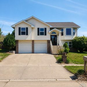4017 Fieldcrest Dr