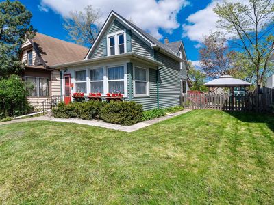 47 Lawson Ave W