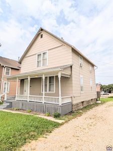 Property at 206 W 13th Ave, Emporia, KS